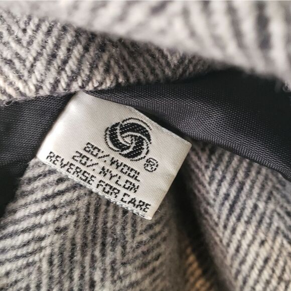 Herman Kay Woolblend Coat Size 12P - Picture 3 of 4